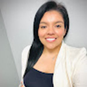 Meet your Posher, Stephany